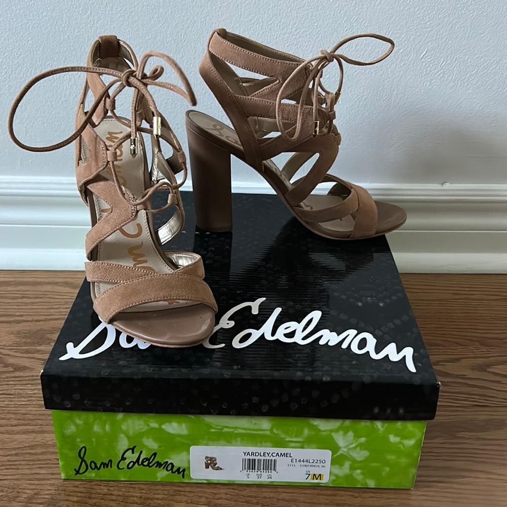 Sam Edelman Yardley Sandals in Camel -Size 7